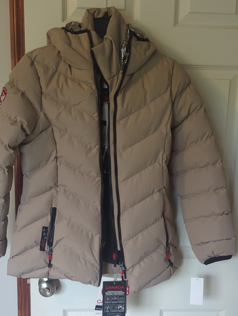 Women’s Beige Hooded Puffer Jacket with Insulated Quilting